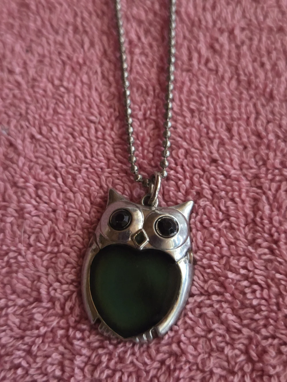 Claire's Silver Owl Mood Necklace with Green Heart Pendant